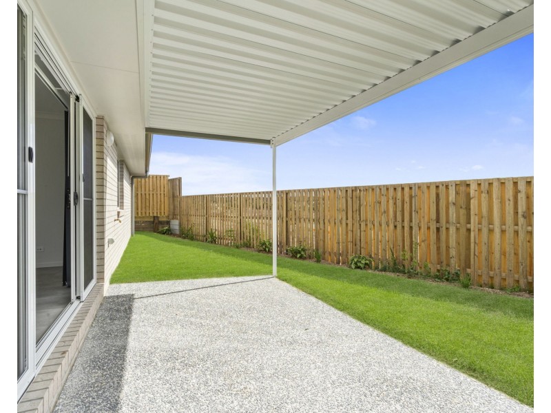 10 Sugar Maple Drive, Park Ridge QLD 4125