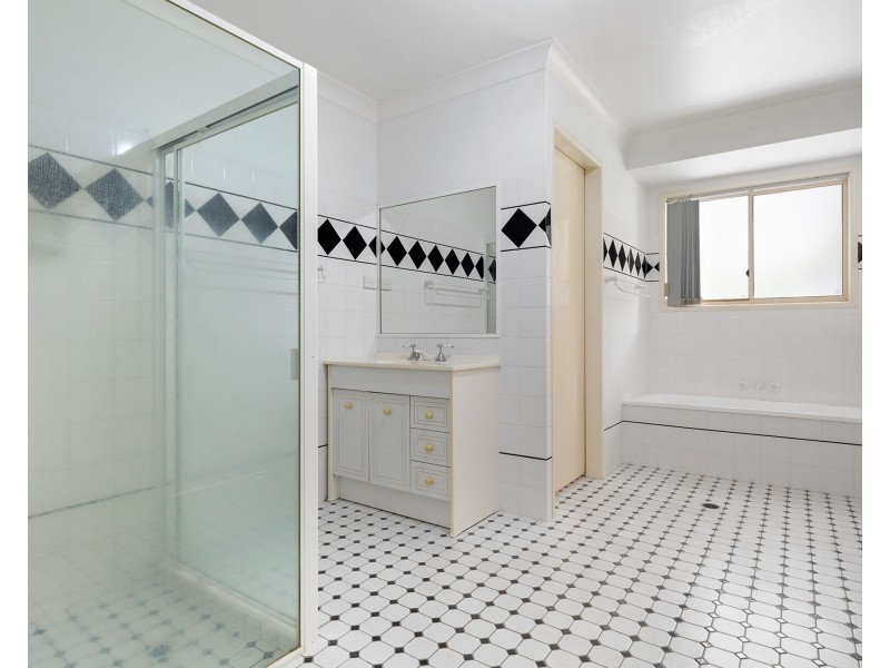 18-26 CHESTERFIELD ROAD, Park Ridge South QLD 4125