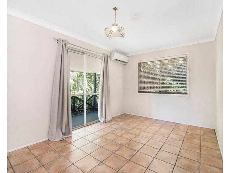 22 Drake Road, Springwood QLD 4127