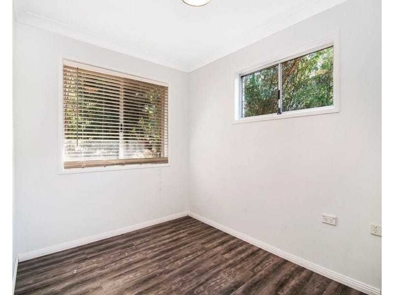 22 Drake Road, Springwood QLD 4127