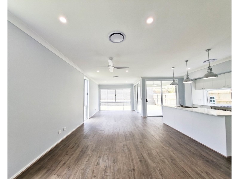 96 Teal Cct, Greenbank QLD 4124
