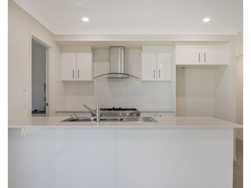 15 Darrau Avenue, Yarrabilba QLD 4207