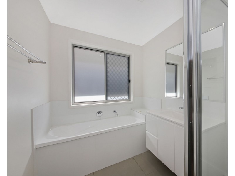 15 Darrau Avenue, Yarrabilba QLD 4207