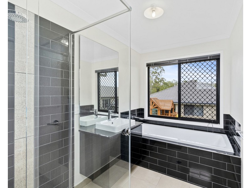43 Tallwoods Circuit, Yarrabilba QLD 4207
