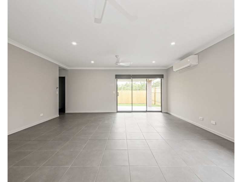 62 Bunya Drive, Park Ridge QLD 4125