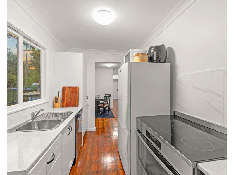 16 Welbeck Street, Logan Central QLD 4114