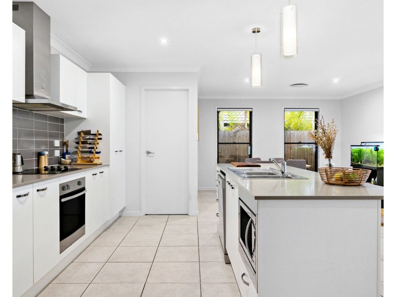 9 Shilin Street, Yarrabilba QLD 4207