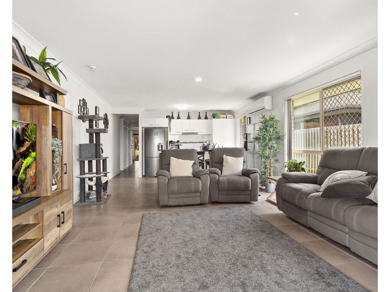48 Sunridge Circuit, Bahrs Scrub QLD 4207