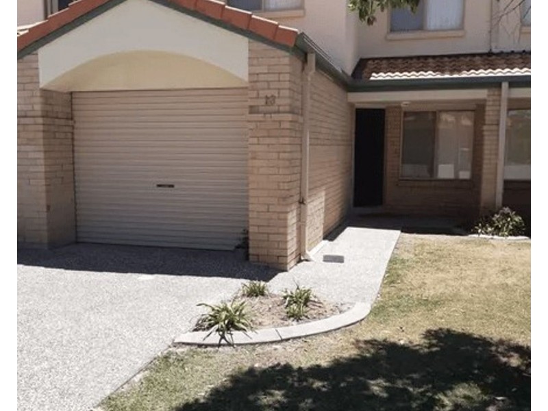 13/2 Bos Drive, Coomera QLD 4209