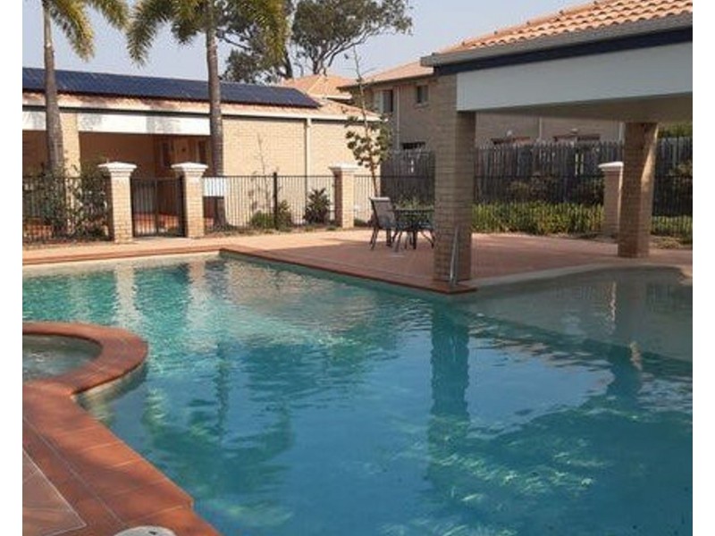 13/2 Bos Drive, Coomera QLD 4209