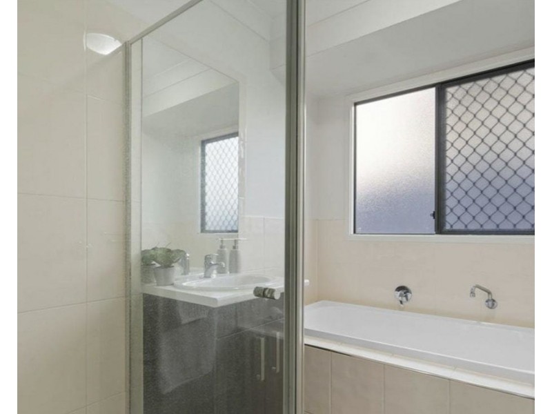 1 Mothership Drive, Berrinba QLD 4117