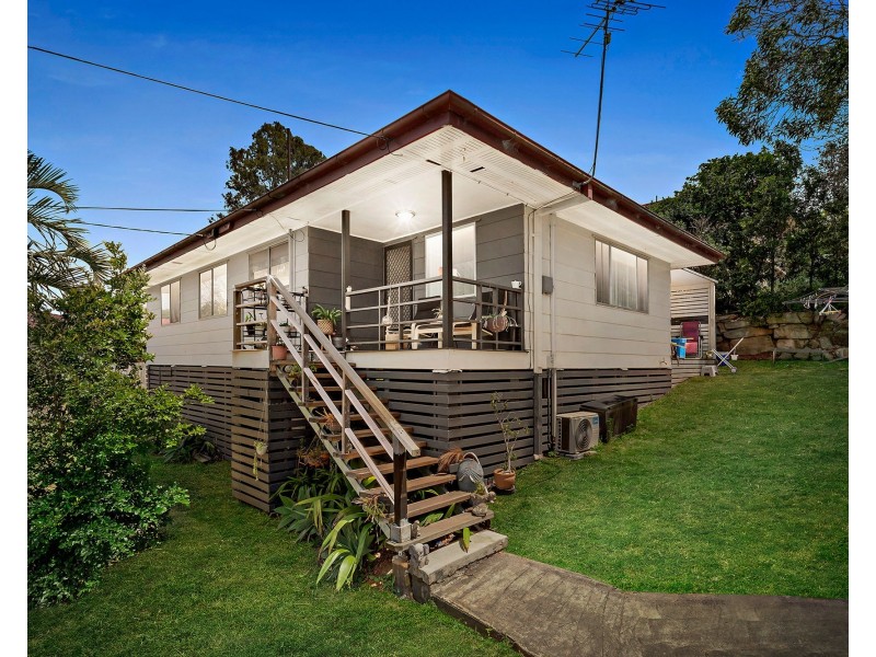 6 Perth Street, Kingston QLD 4114