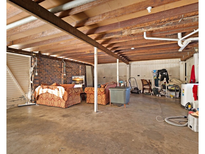 24 Ash Avenue, Woodridge QLD 4114