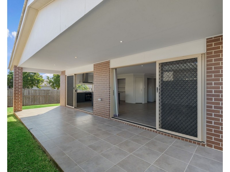 1 Drewett Avenue, Redbank Plains QLD 4301