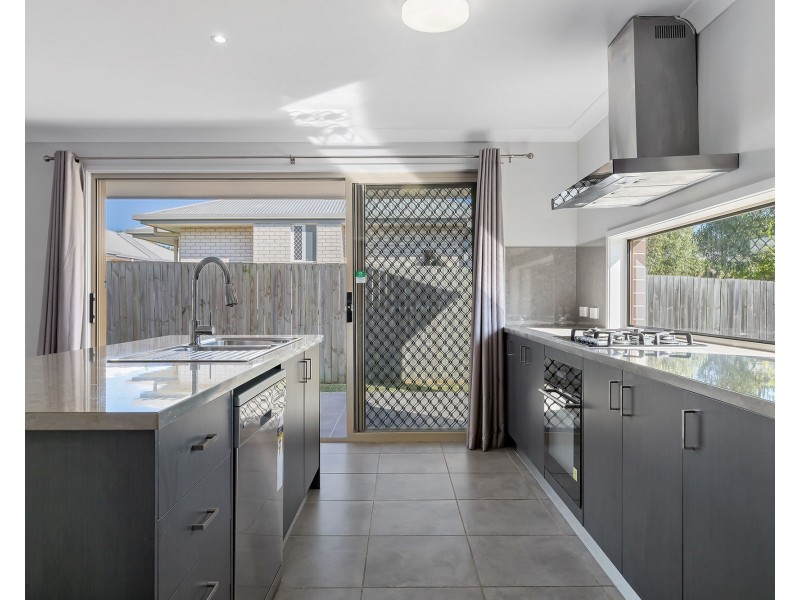 1 Drewett Avenue, Redbank Plains QLD 4301