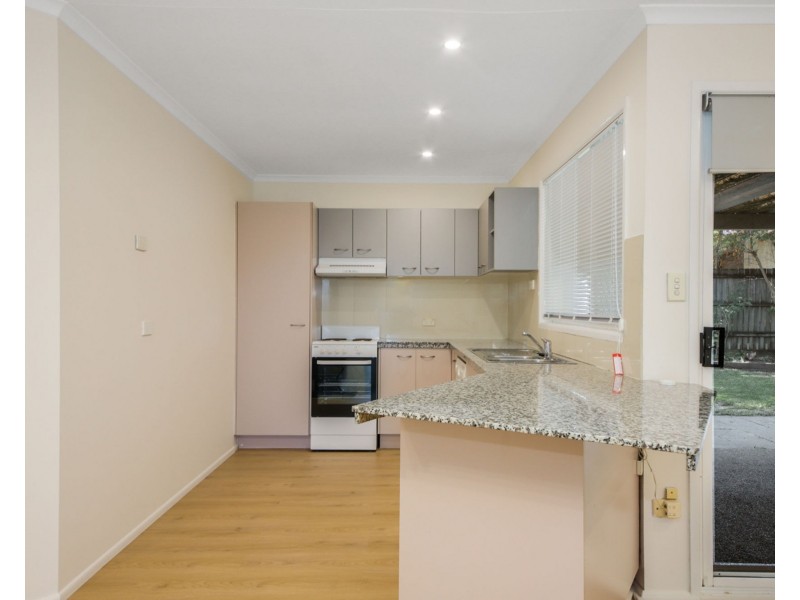 13 Lochore Court, Crestmead QLD 4132