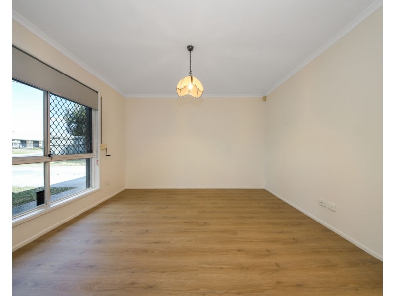 13 Lochore Court, Crestmead QLD 4132