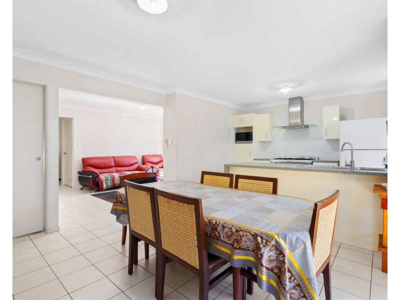 43 Myra Street, Kingston QLD 4114