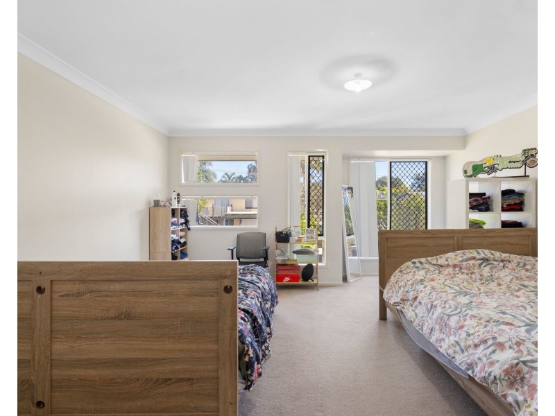 43 Myra Street, Kingston QLD 4114