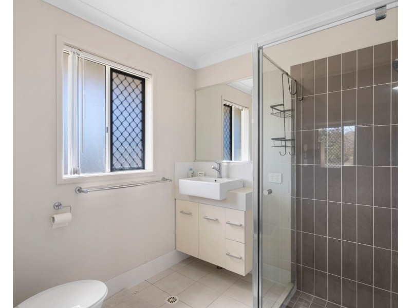 43 Myra Street, Kingston QLD 4114