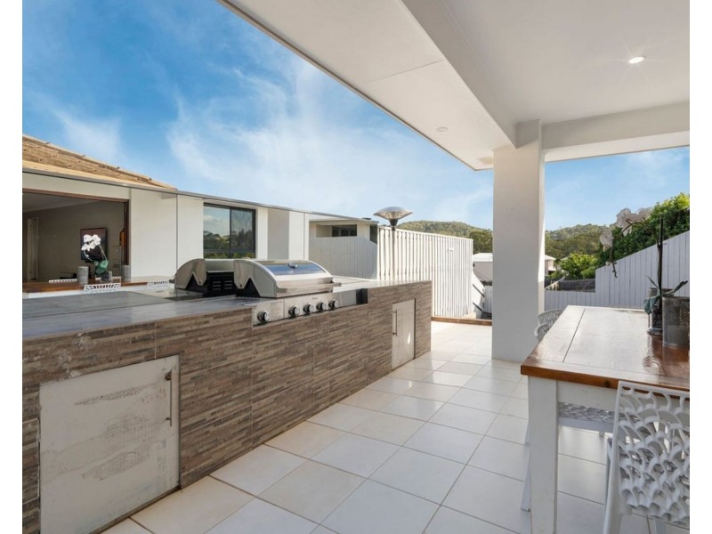 30 Landsdowne Drive, Ormeau Hills QLD 4208