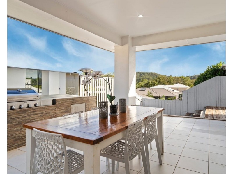 30 Landsdowne Drive, Ormeau Hills QLD 4208