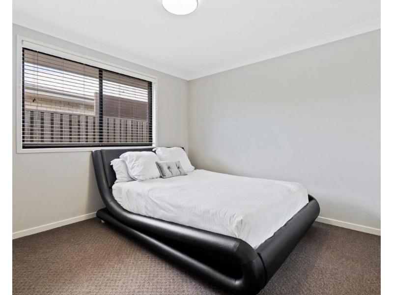 30 Landsdowne Drive, Ormeau Hills QLD 4208