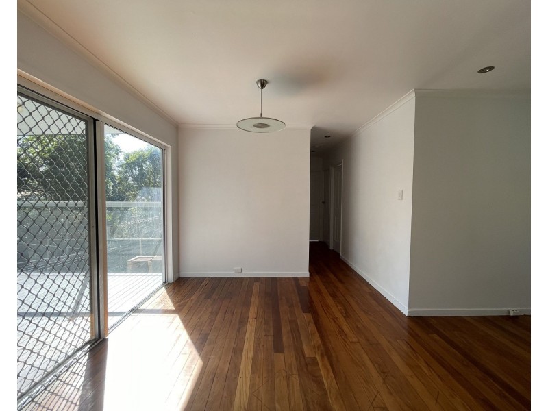 14 Greenwood Street, Kingston QLD 4114