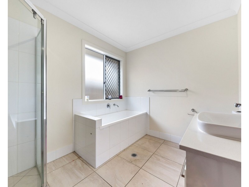 46 Malachite Drive, Logan Reserve QLD 4133