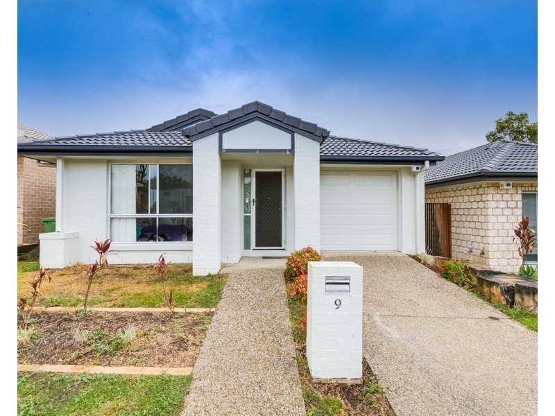 9 Ravensbourne Circuit, Waterford QLD 4133