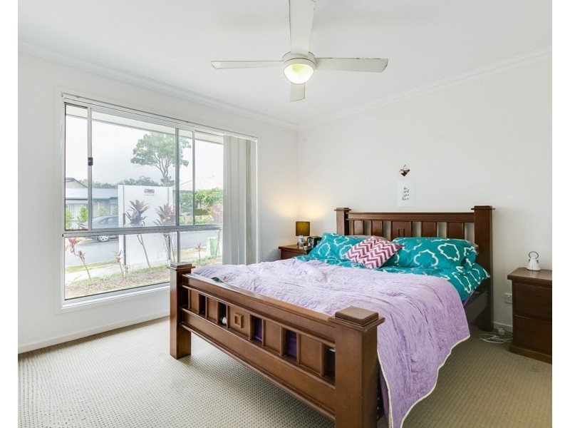 9 Ravensbourne Circuit, Waterford QLD 4133
