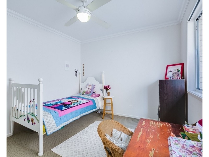 9 Ravensbourne Circuit, Waterford QLD 4133