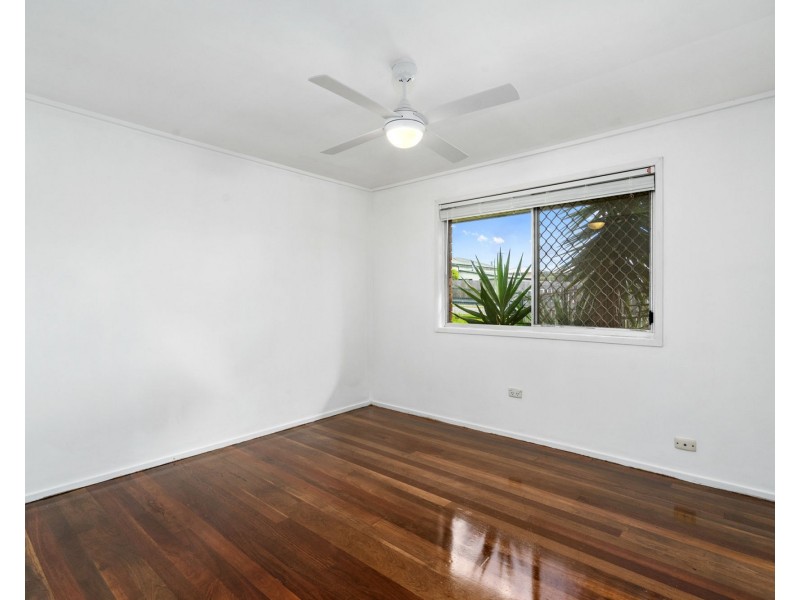 5 Saverin Road, Eagleby QLD 4207
