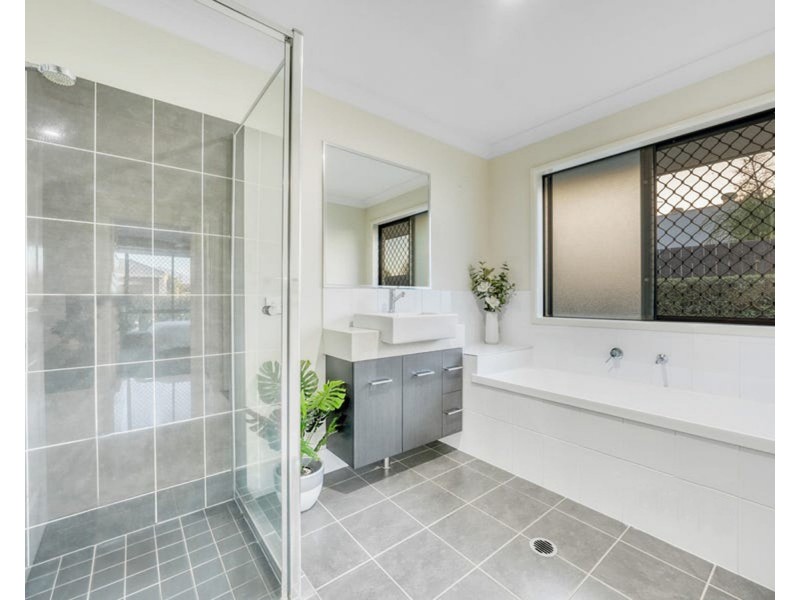 25 Lucinda Road, Logan Village QLD 4207