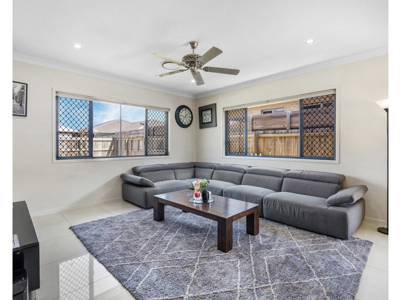 3 Gordon Crescent, Mango Hill QLD 4509