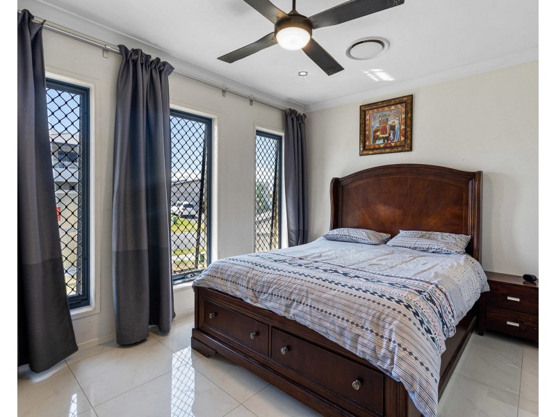 3 Gordon Crescent, Mango Hill QLD 4509
