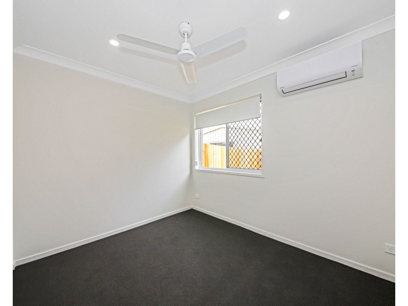 1/3 Bellatrix Drive, Kingston QLD 4114