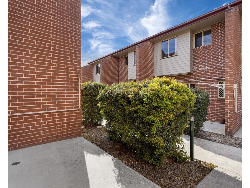 9/187 Warwick Road, Churchill QLD 4305