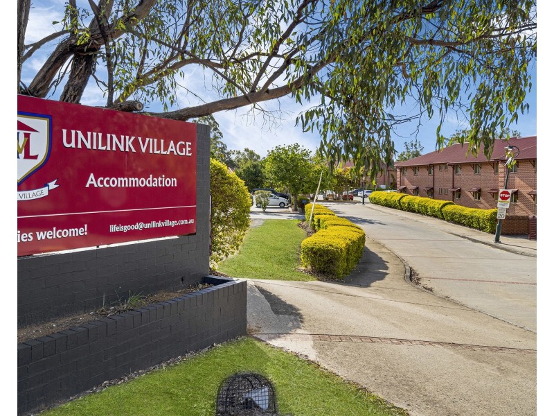 9/187 Warwick Road, Churchill QLD 4305