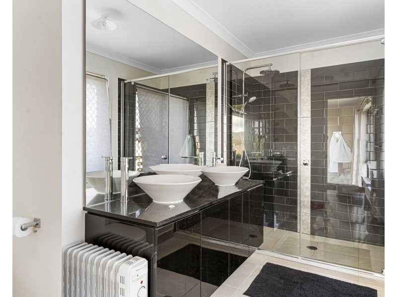 43 Tallwoods Circuit, Yarrabilba QLD 4207
