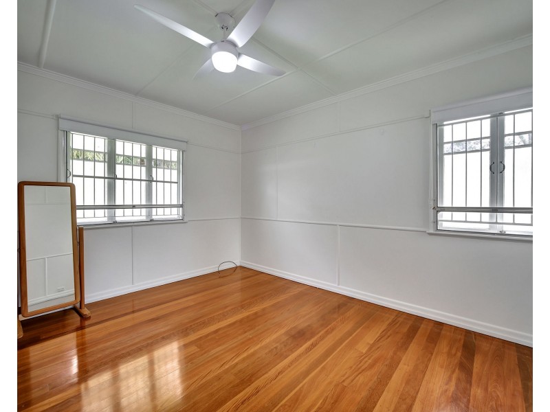 73 Evenwood Street, Coopers Plains QLD 4108