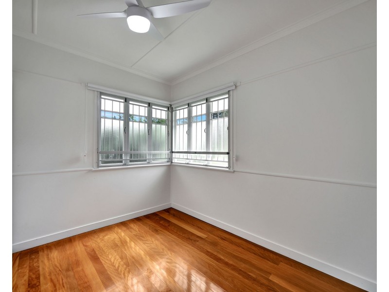 73 Evenwood Street, Coopers Plains QLD 4108