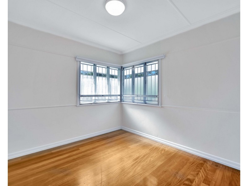 73 Evenwood Street, Coopers Plains QLD 4108