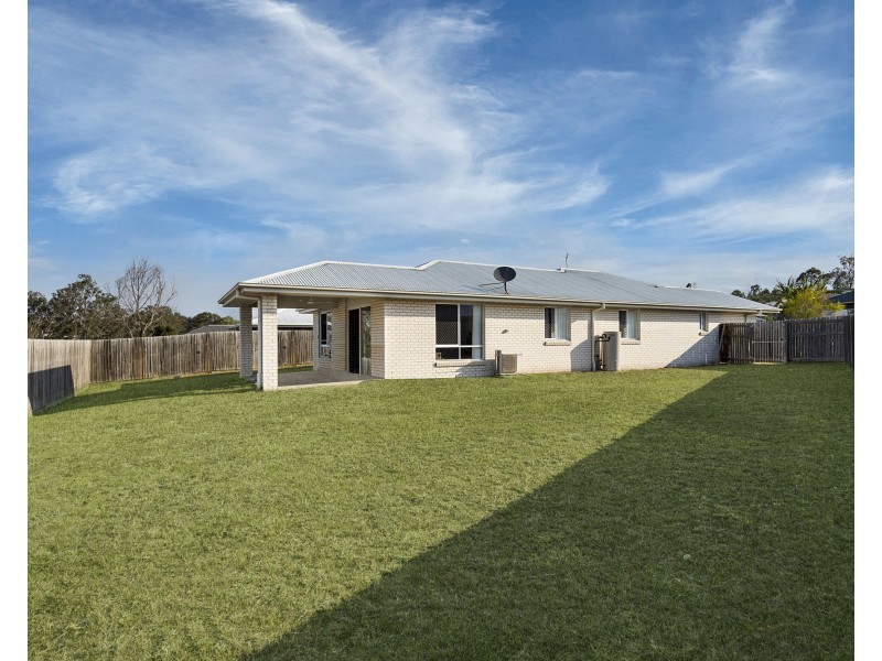 11 Shelley Street, Redbank Plains QLD 4301