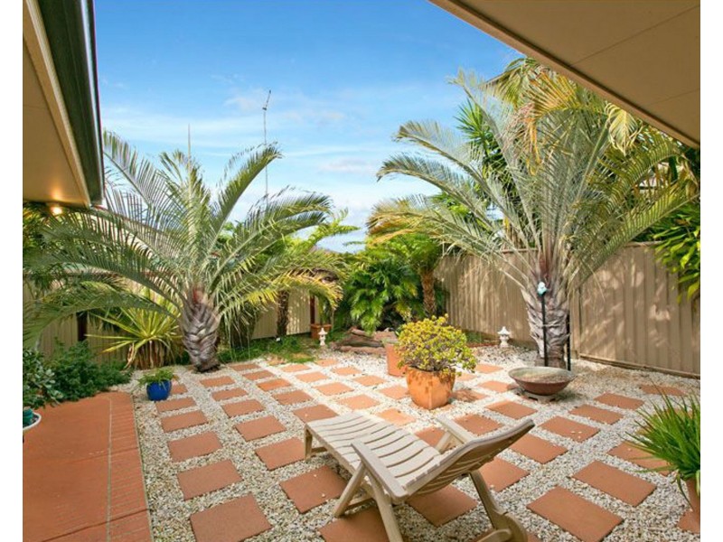 6 Bedarra Street, Redland Bay QLD 4165