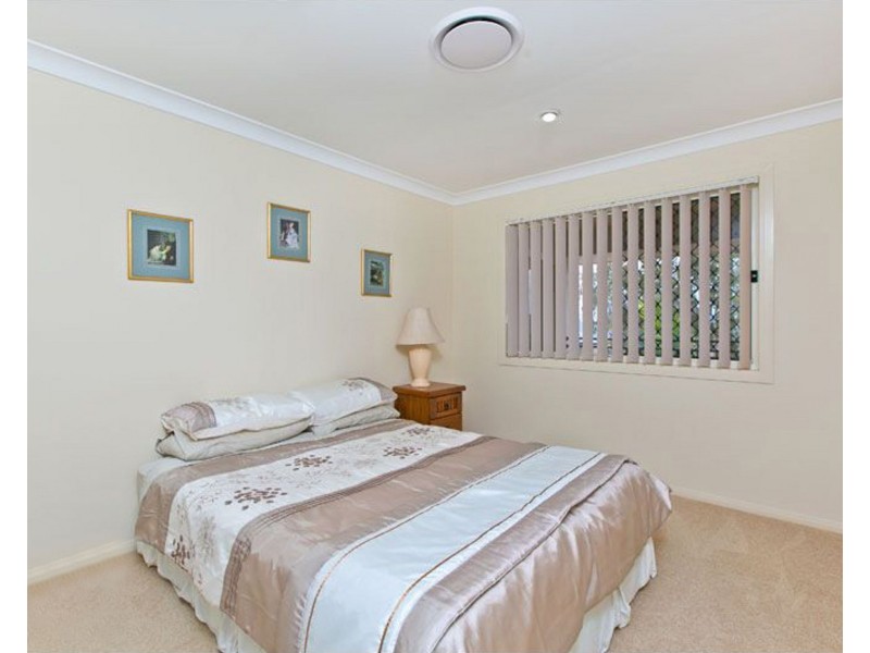 6 Bedarra Street, Redland Bay QLD 4165
