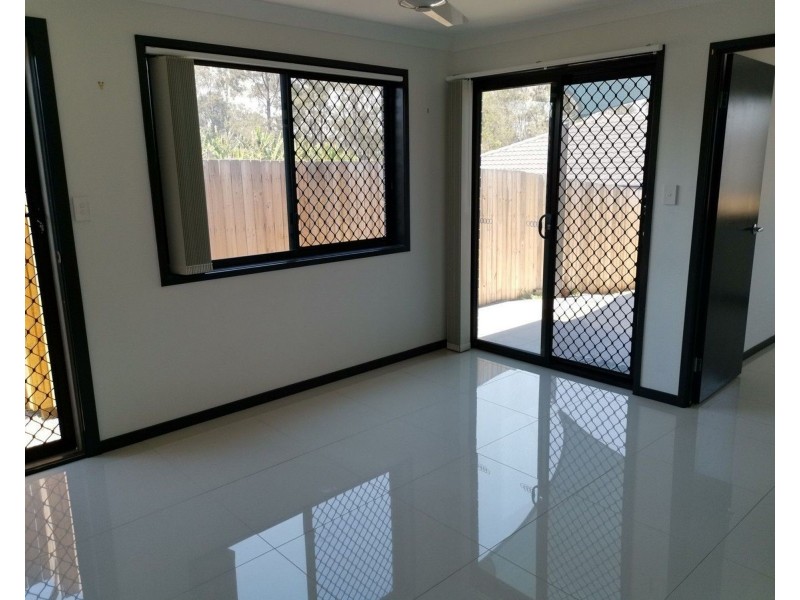 2/19 Linton Street, Loganlea QLD 4131