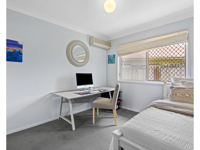 6 Perak Court, Tanah Merah QLD 4128