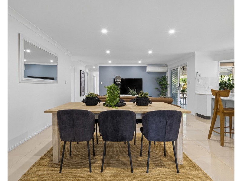 6 Perak Court, Tanah Merah QLD 4128