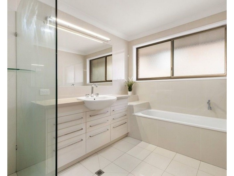 2 Grenville Street, Springwood QLD 4127